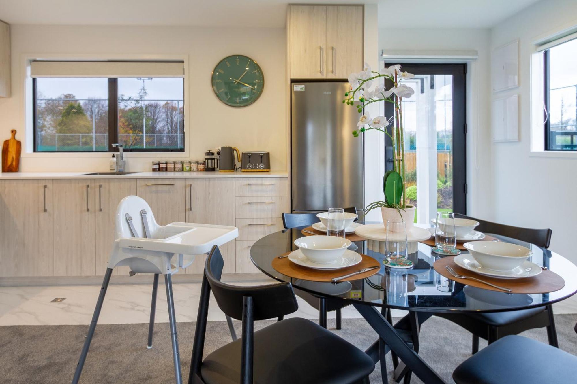 Serene Living 2 Bed With Carpark Christchurch Ngoại thất bức ảnh
